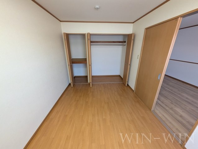 リバーウエスト 壱番館の寝室