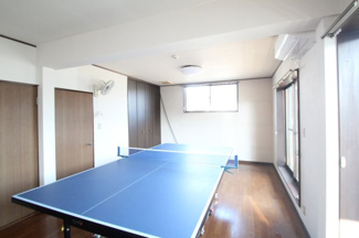 【寝室】 | 西茂呂３丁目中古住宅 | 落ち着いた色調の寝室です