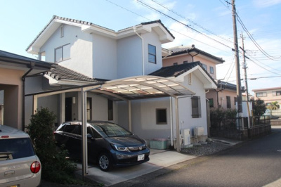 【駐車場】 | 西茂呂３丁目中古住宅 | 車は２台駐車可能！