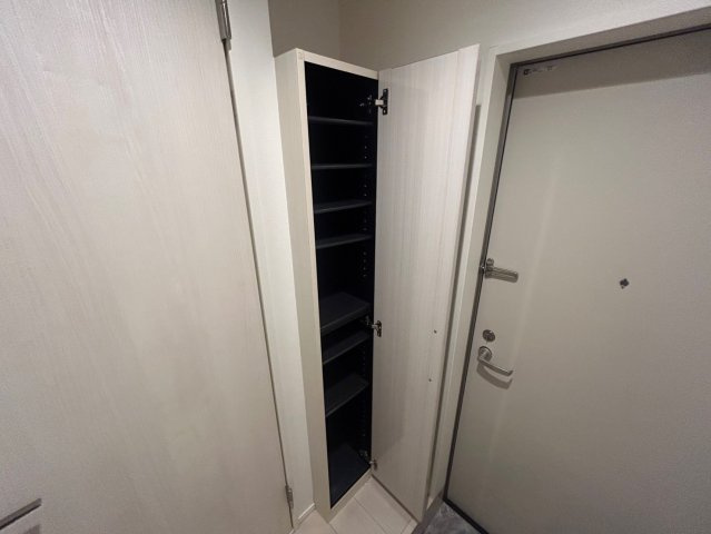 ハーモニーテラス瑞穂通の玄関