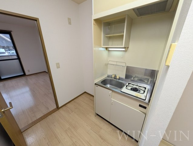 シャンテ・ラ・ヴィ北島 EASTのキッチン