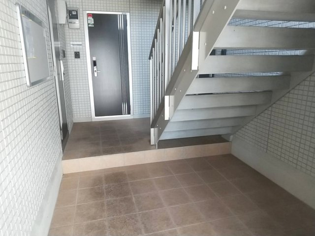 イースト河辺のロビー