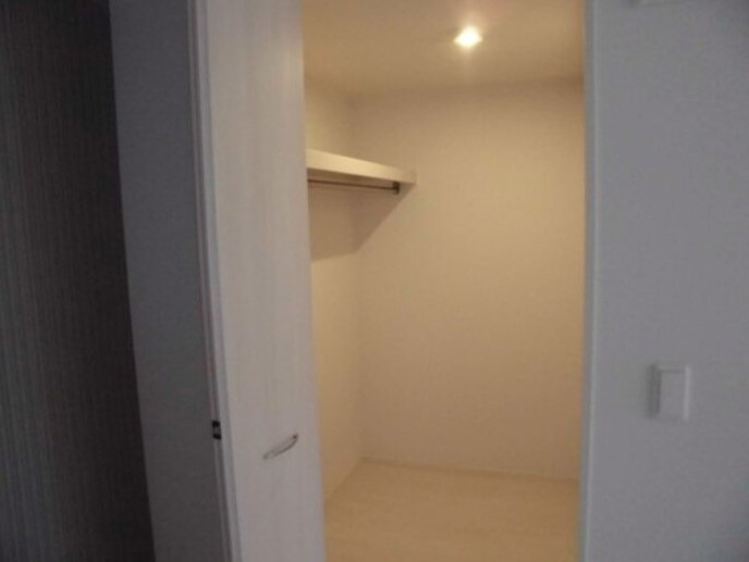 イースト河辺の収納