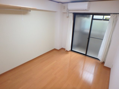 【居間・リビング】 | 新和パレス西宮ガーデンズ前 | おしゃれな居間です