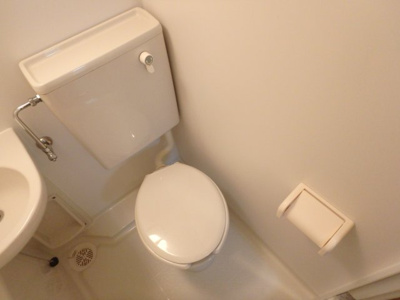 【トイレ】 | 新和パレス西宮ガーデンズ前 | シンプルで使いやすいトイレです