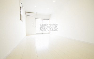 【居間・リビング】 | リブリ・すすきの | 白基調の綺麗なお部屋