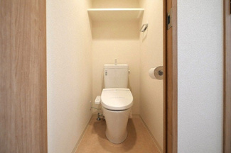 【トイレ】 | スプランディッドV | 落ち着いた空間のトイレです