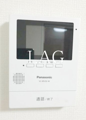 【セキュリティ】 | グランシャレー梅島ＩＩＩ | モニター付きインターホンです。