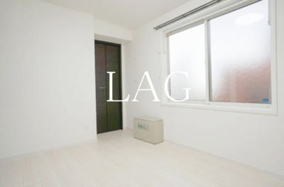 【居間・リビング】 | グランシャレー梅島ＩＩＩ | 洋室です。