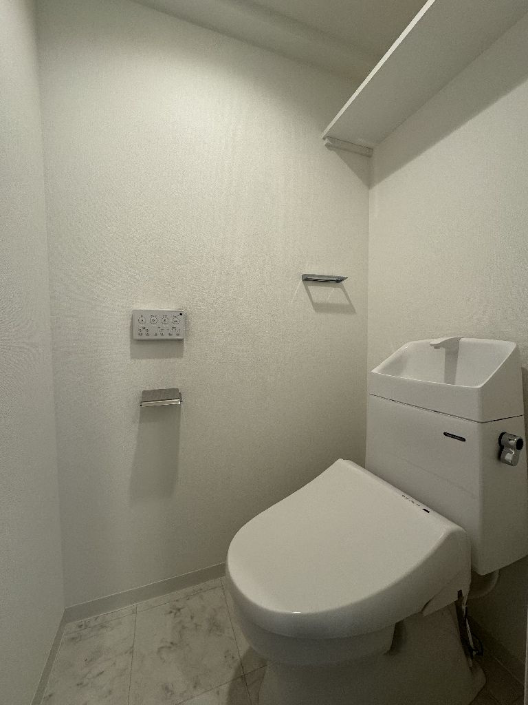 ＧＲＡＮ ＰＡＳＥＯ 三ノ輪のトイレ|落ち着いた色調のトイレです