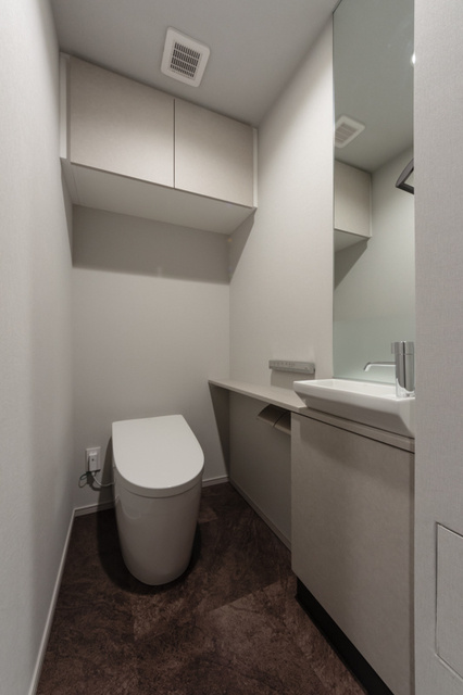 Ｌｅ　ＵｎＤｅｕｘ南青山のトイレ|※写真は同タイプ住戸です。