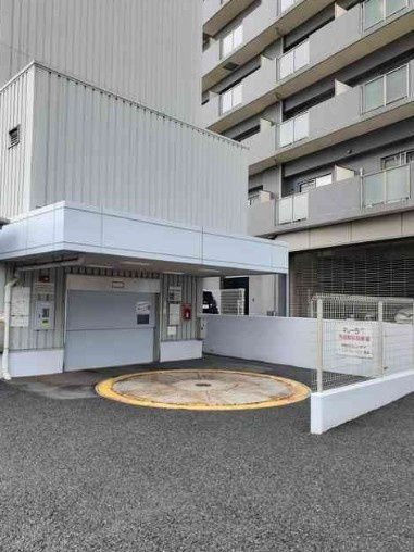 メルヴェーユ　の駐車場