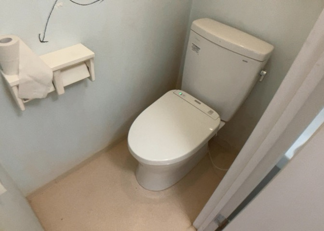 【トイレ】 | セントヒルズ鶴川 | トイレは大きさや形、機能、抗菌性などが異なる多種多彩なタイプが各メーカーから出ています。それぞれに良さがあるため、事前にどういったタイプのトイレがいいのかをご家庭内で決めて、内見に行くといいでしょう。