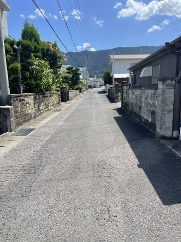 下柏町　売土地の前面道路含む現地写真