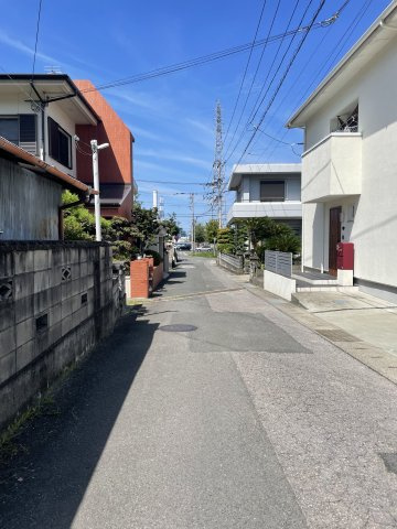 下柏町　売土地の前面道路含む現地写真