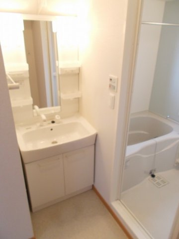 ブリアールＡの洗面所