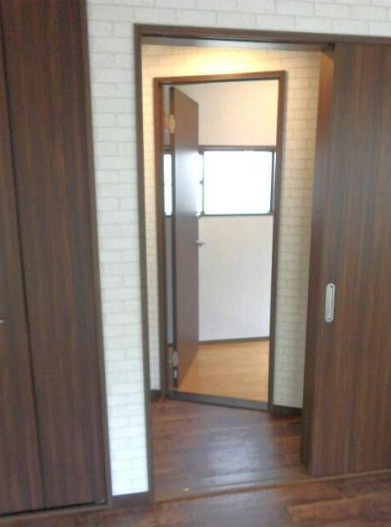 中野区上高田２丁目のアパートの居間・リビング