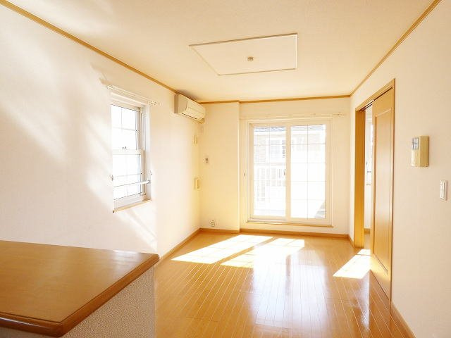 ベルデ・ビエントⅡ番館の居間・リビング