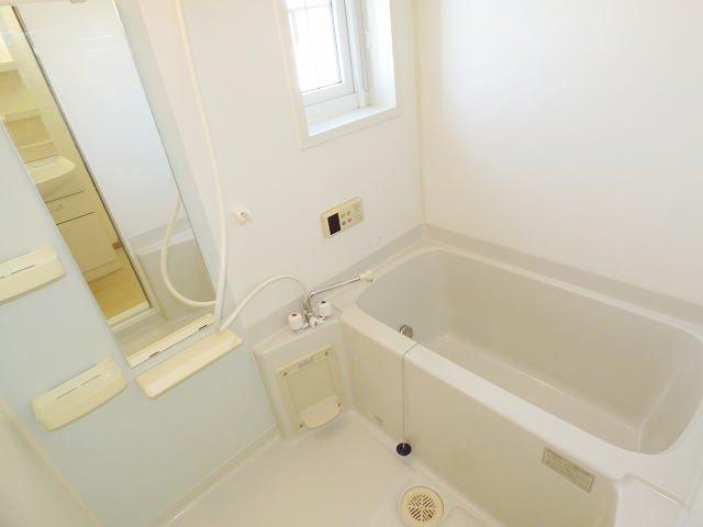 ベルデ・ビエントⅡ番館の浴室