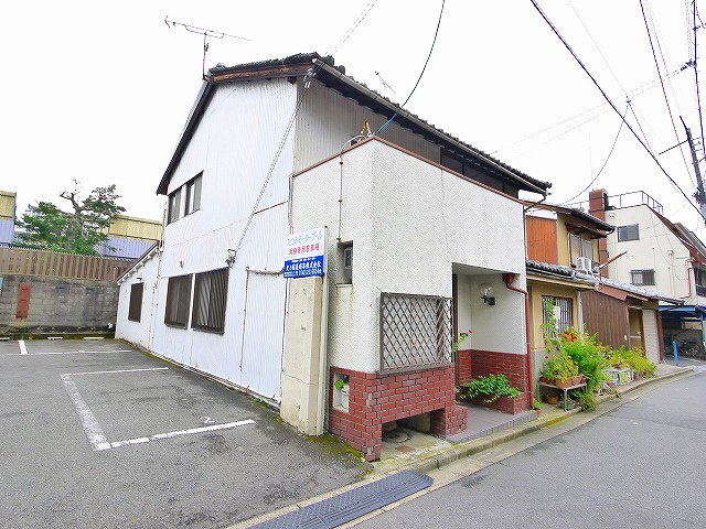 あかしや貸家の外観