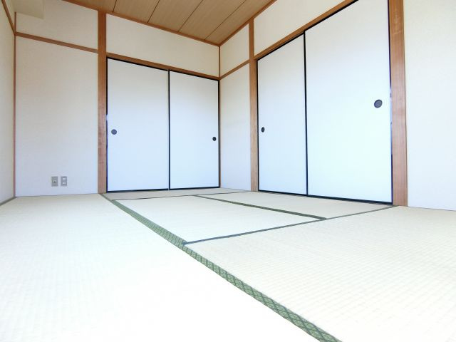 金剛東マンションの寝室