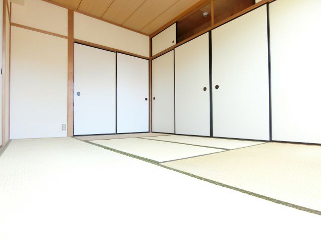 金剛東マンションの和室