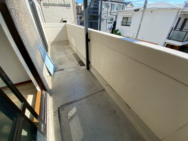 パルコート八木のバルコニー