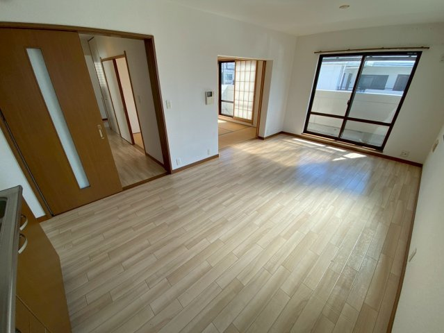 パルコート八木の居間・リビング