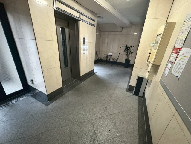 クオリア若宮町のロビー