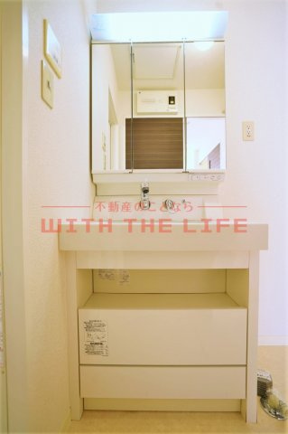 クラヴィエ東久留米【キャッシュバック対象物件】の独立洗面台|独立洗面台で身支度をすべて済ませてしまいましょう