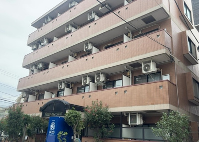 【外観】 | 日神パレステージ橋本 | 眺望の良さを楽しめるダイニングキッチンで家族団らんの時間を過ごしてはいかがでしょうか。バルコニーから見える景色を家族で眺める時間は、時間が経つのを忘れてしまいそうですね。是非、現地を見に行きましょう！