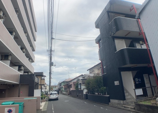 【展望】 | ライオンズマンション八王子北野 | 眺望の良さを楽しめるダイニングキッチンで家族団らんの時間を過ごしてはいかがでしょうか。バルコニーから見える景色を家族で眺める時間は、時間が経つのを忘れてしまいそうですね。是非、現地を見に行きましょう！