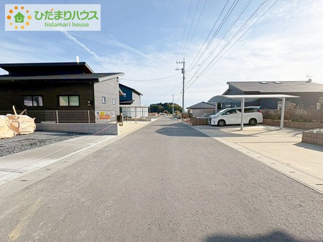 ひたちなか船窪第2　新築戸建の前面道路含む現地写真|前面道路幅6ｍ☆車の出入りもラクラクできちゃいます(^^♪