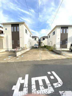 【外観】 | 10年前に新築4棟で分譲された1区画です！