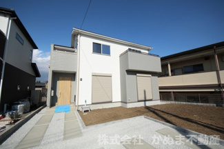 【外観】 | 鹿沼市千渡 | 〇6号棟〇
間取り：4LDK　土地面積：184.04㎡　延床面積：100.19㎡/26.2.23撮影