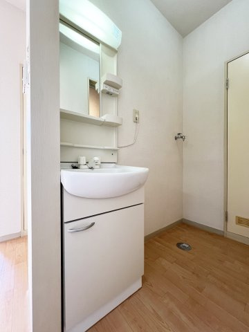 メープルタウンＡ号棟の洗面所