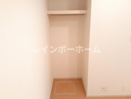 市川市香取１丁目のアパートの収納