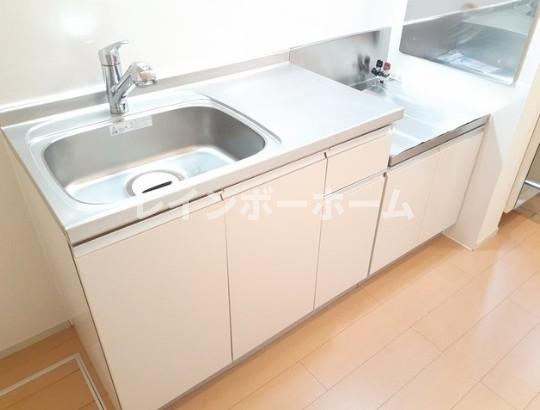 市川市香取１丁目のアパートのキッチン