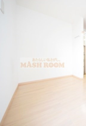 杉並区堀ノ内２丁目のアパートの居間・リビング