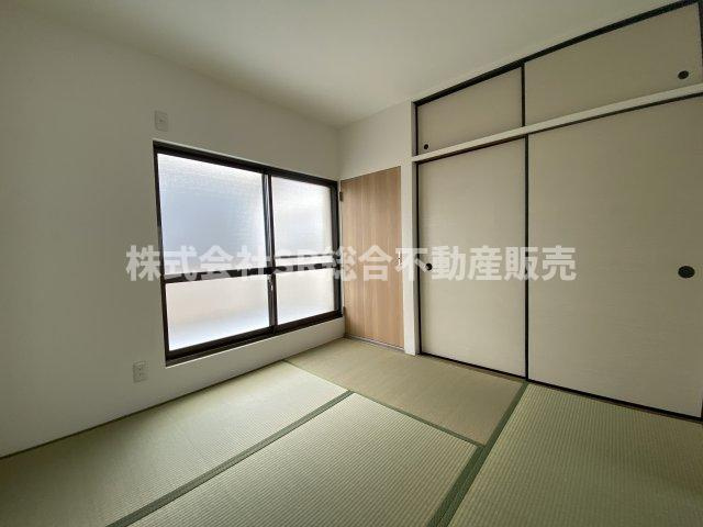 花園西町1丁目中古テラスハウスの寝室|畳の表替えをすれば、い草のいい匂いがして気持ちよく過ごせます！