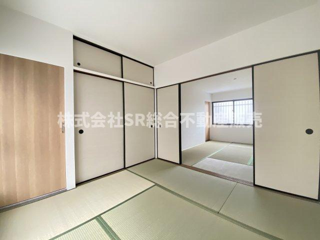 花園西町1丁目中古テラスハウスのキッチン|上に収納もあります♪