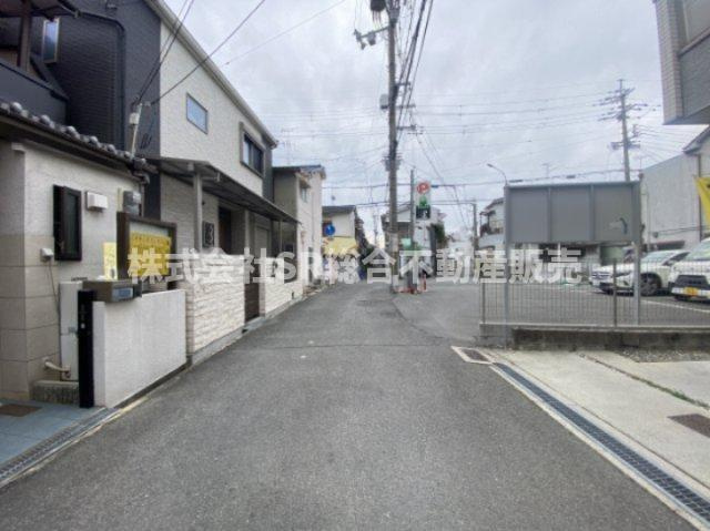花園西町1丁目中古テラスハウスの前面道路含む現地写真|前面道路含む現地写真です