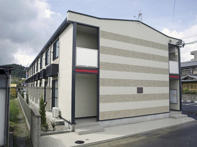 レオパレス小春の外観