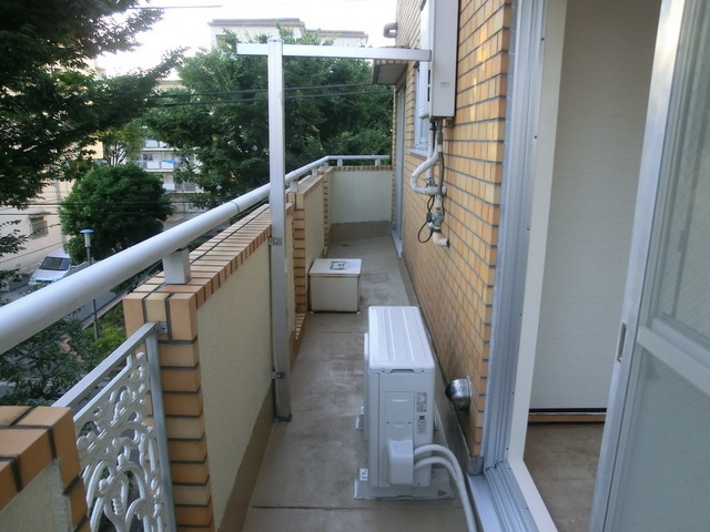 パークハイムのバルコニー|広々バルコニーで陽当たり良好です♪
