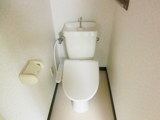 パークハイムのトイレ|人気のウォシュレット付きです。