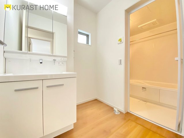 京都市西京区山田車塚町　新築戸建の洗面所