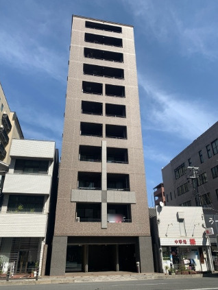 リソシエローヴ四条の外観