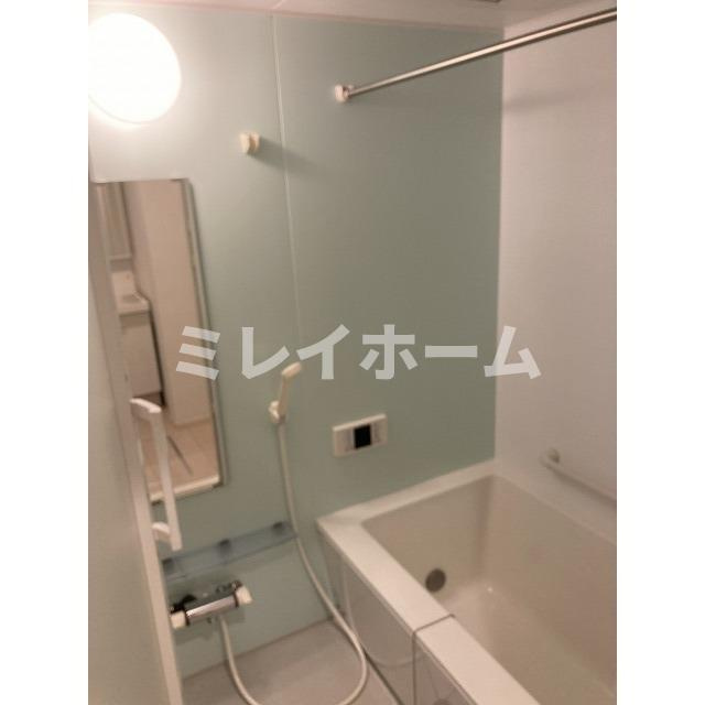 RAFFINEREGALOの浴室