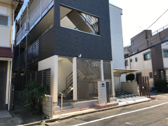 クレイノアムールの外観