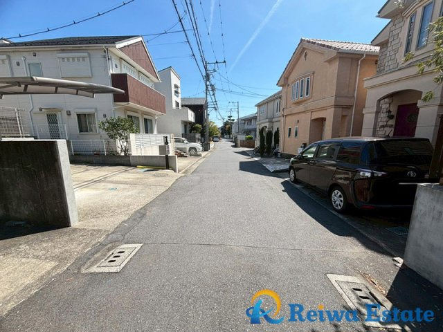 中古戸建　茅ヶ崎市東海岸南3丁目の前面道路含む現地写真|南側4.0ｍに接道
